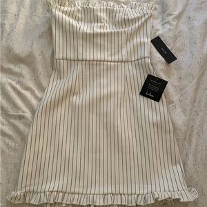 Lulu’s Strapless Mini Dress